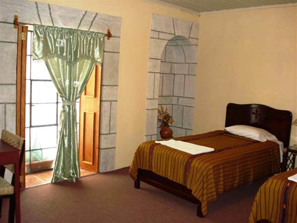 Hostal Casa Dona Mercedes Quetzaltenango Room photo